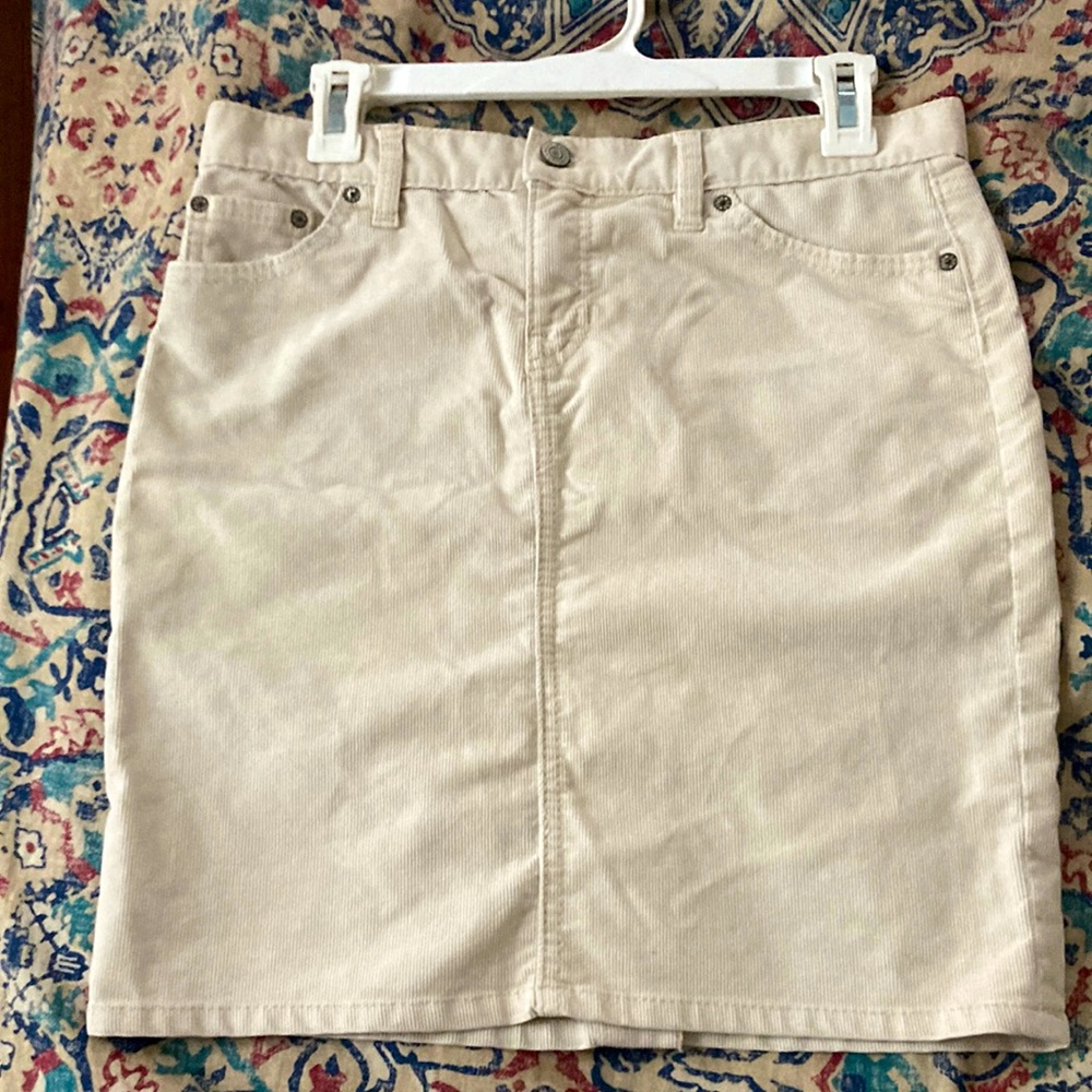 Gap 1969 Limited addition off-white corduroy skirt NEVER WORN Perfect condition